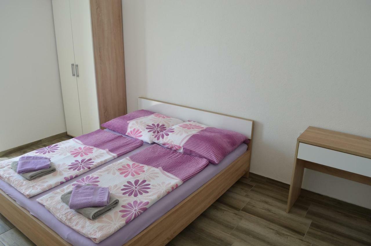 Apartments Mul Baska  Bagian luar foto